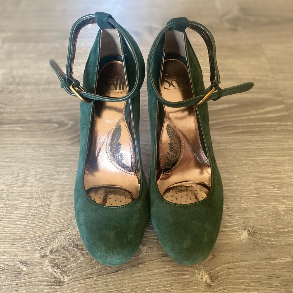 SOFFT | Forest Green Suede Shoes size 7.5